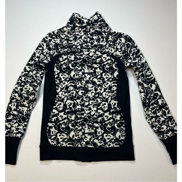 Lululemon Cozy Cuddle Up Jacket Fleur Sombre White Black Style W4IDCS Size 6 - Picture 9 of 14